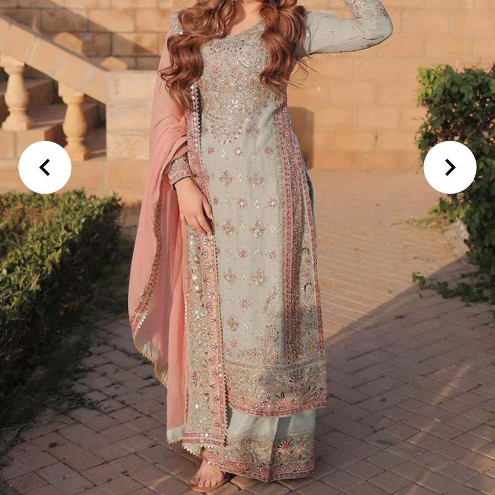 Pakistani Indian wedding wear 4pc Medium